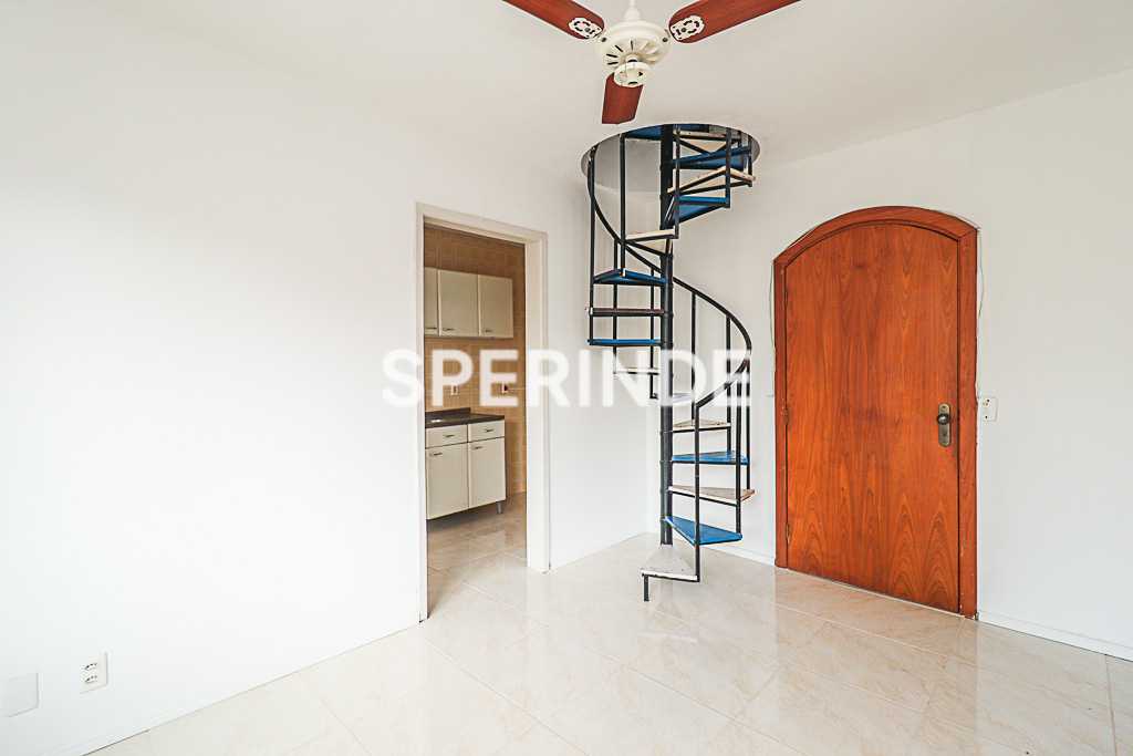 Apartamento para alugar com 55m², 1 quarto, 1 vaga no bairro Centro Histórico em Porto Alegre