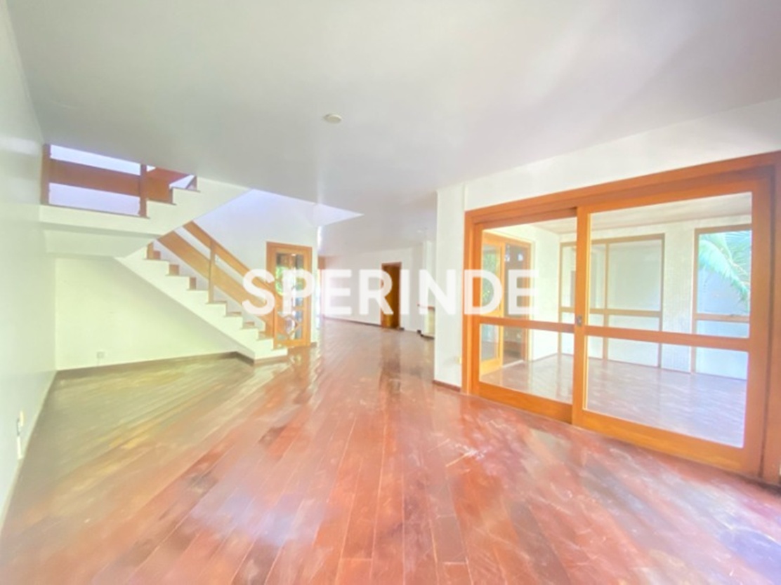 Cobertura para alugar com 400m², 4 quartos, 3 vagas no bairro Mont Serra em Porto Alegre