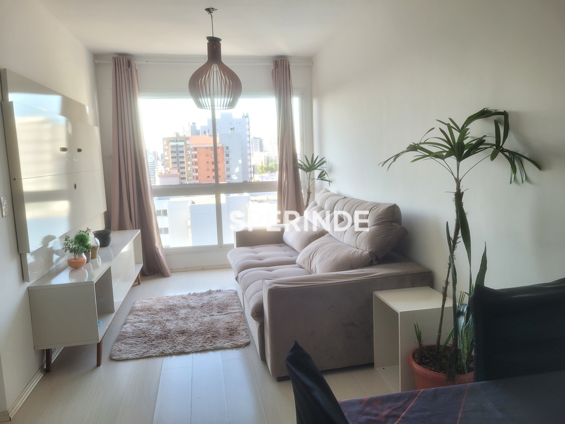 Apartamento para alugar com 55m², 2 quartos, 1 vaga no bairro Panazzolo em Caxias do Sul