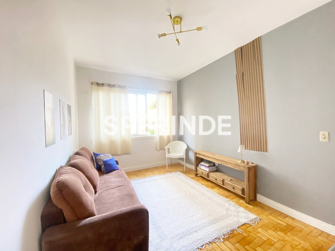 Apartamento para alugar, 1 quarto no bairro Menino Deus em Porto Alegre