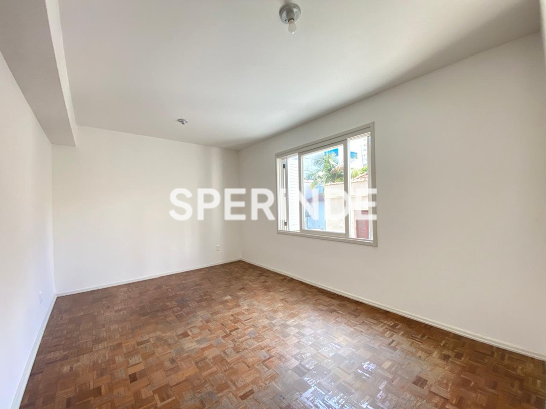 JK para alugar com 34m², 1 quarto no bairro Independência em Porto Alegre