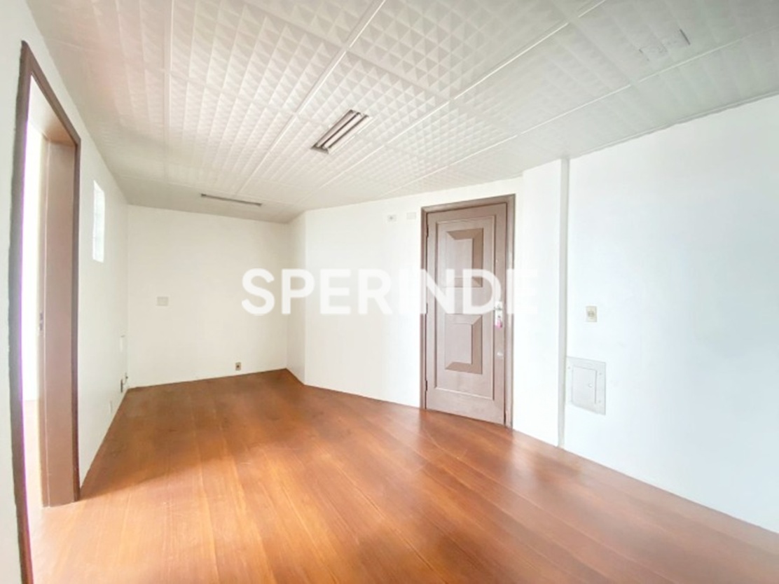 Sala para alugar com 81m² no bairro Floresta em Porto Alegre