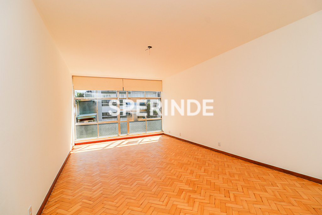 Apartamento para alugar com 198m², 3 quartos, 1 vaga no bairro Moinhos de Vento em Porto Alegre