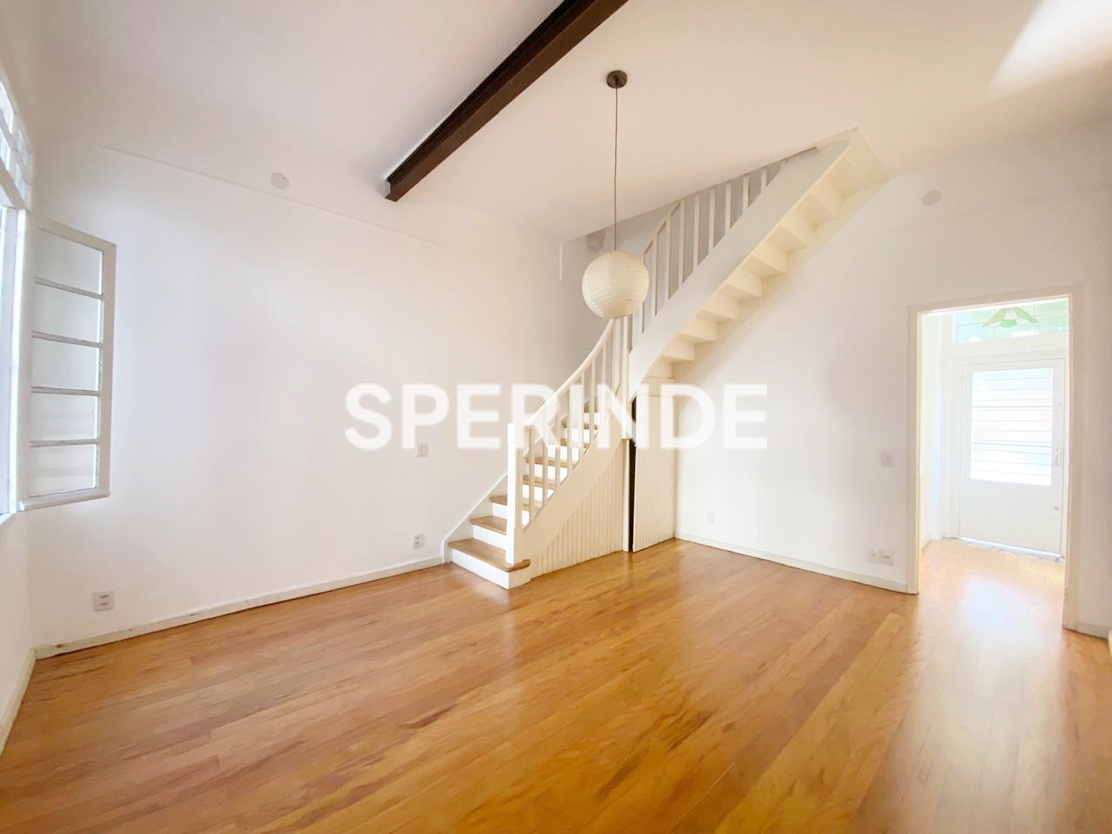 Casa Comercial para alugar com 95m² no bairro Rio Branco em Porto Alegre