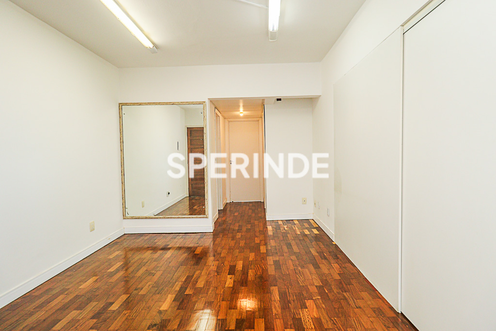 Apartamento para alugar com 65m², 2 quartos no bairro Auxiliadora em Porto Alegre