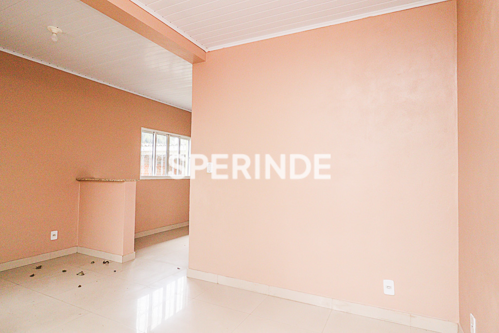 Casa para alugar com 194m², 2 quartos, 2 vagas no bairro Jardim Floresta em Porto Alegre