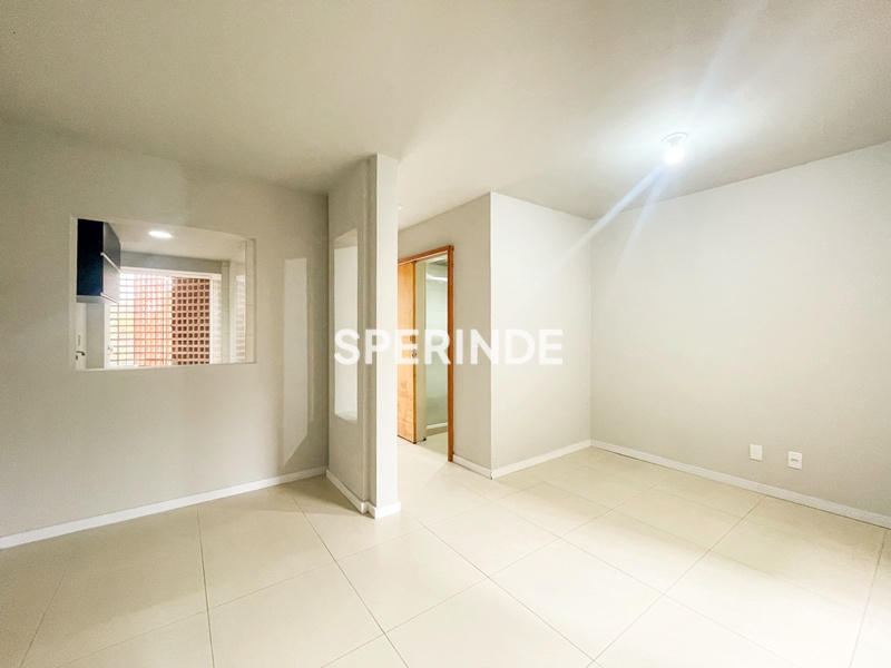 Apartamento para alugar com 48m², 1 quarto, 1 vaga no bairro Petrópolis em Porto Alegre