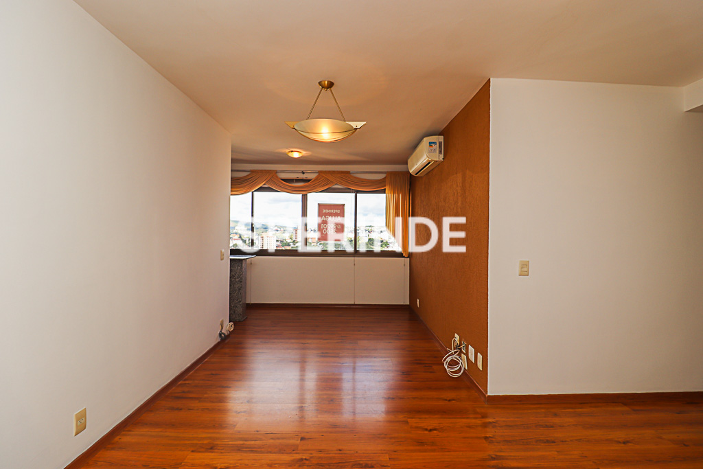 Apartamento para alugar com 85m², 3 quartos, 2 vagas no bairro Vila Ipiranga em Porto Alegre