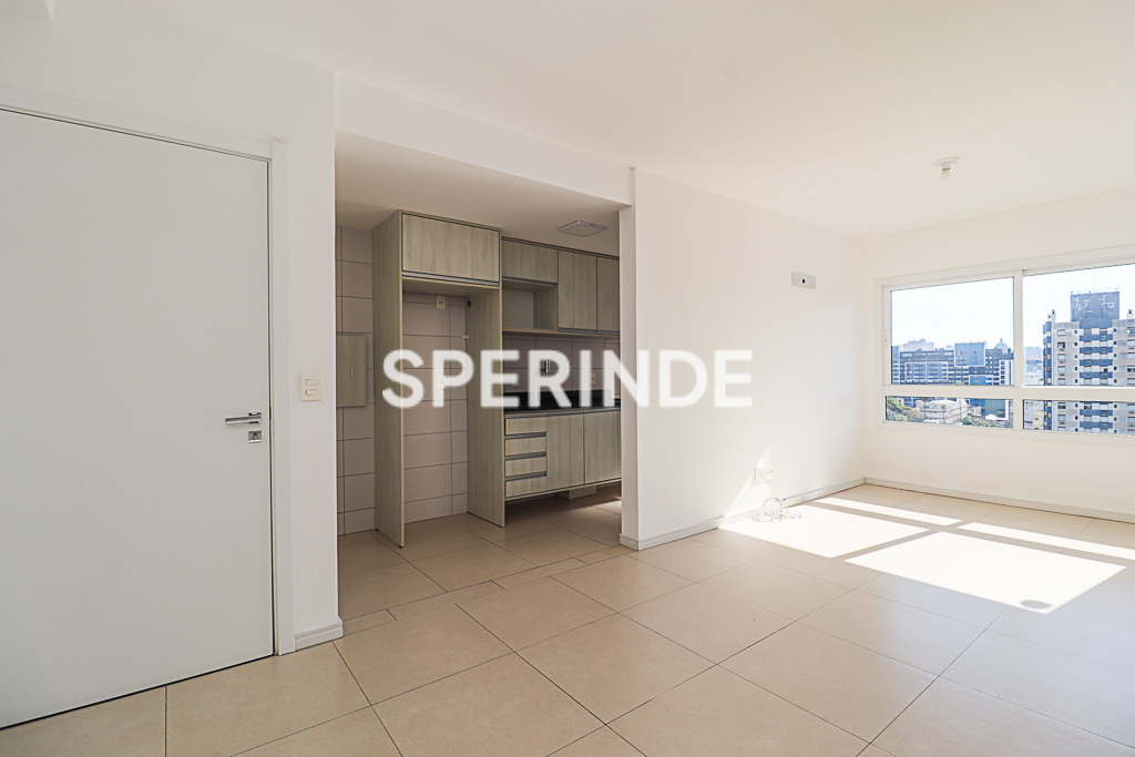 Apartamento para alugar com 70m², 2 quartos, 2 vagas no bairro Cidade Baixa em Porto Alegre