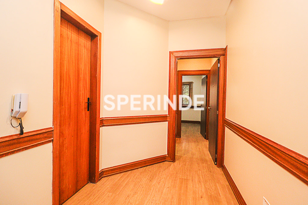 Sala para alugar com 36m², 1 vaga no bairro Moinhos de Vento em Porto Alegre