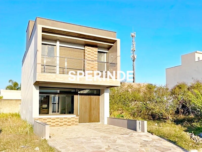 Casa para alugar com 133m², 3 quartos, 2 vagas no bairro Hipica em Porto Alegre