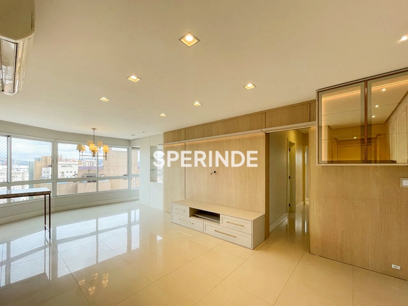Apartamento para alugar com 138m², 3 quartos, 2 vagas no bairro Auxiliadora em Porto Alegre