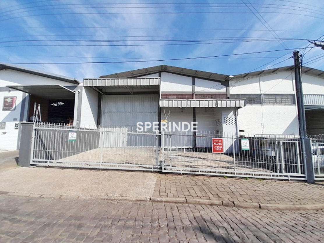 Depósito para alugar com 340m², 4 vagas no bairro Pioneiro em Caxias do Sul