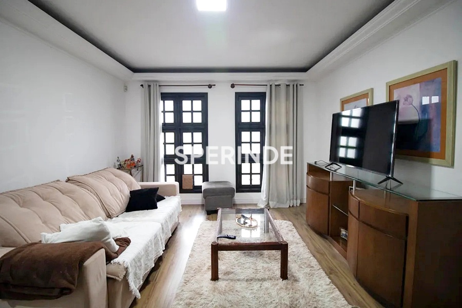 Casa para alugar, 4 quartos no bairro Camaqua em Porto Alegre