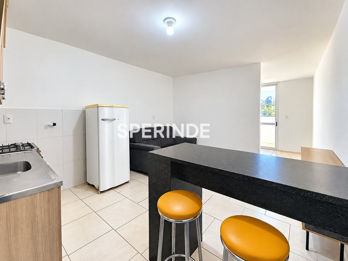 Apartamento para alugar com 45m², 1 quarto no bairro Cinquentenário em Caxias do Sul