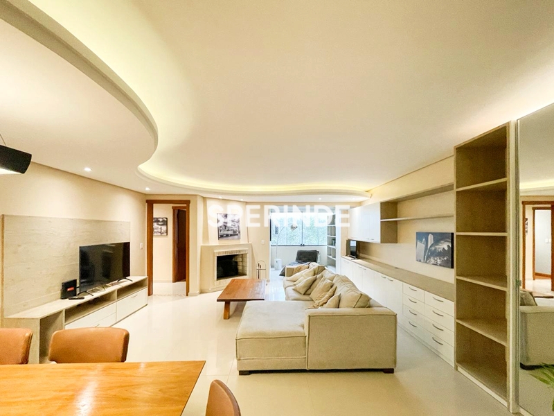 Apartamento para alugar com 160m², 3 quartos, 3 vagas no bairro Rio Branco em Porto Alegre