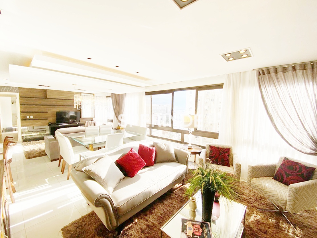 Apartamento para alugar com 148m², 3 quartos, 4 vagas no bairro Rio Branco em Porto Alegre