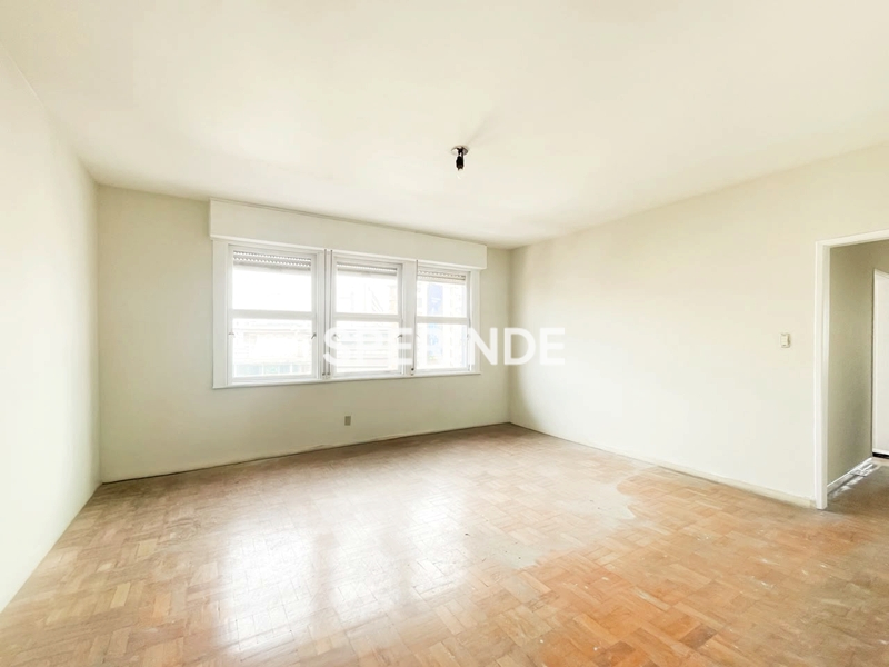 Apartamento para alugar com 118m², 3 quartos, 1 vaga no bairro Bom Fim em Porto Alegre