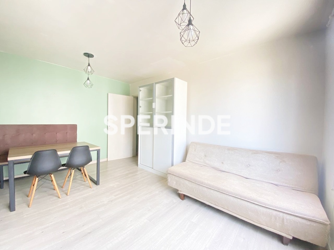 Apartamento para alugar com 50m², 1 quarto no bairro Independência em Porto Alegre
