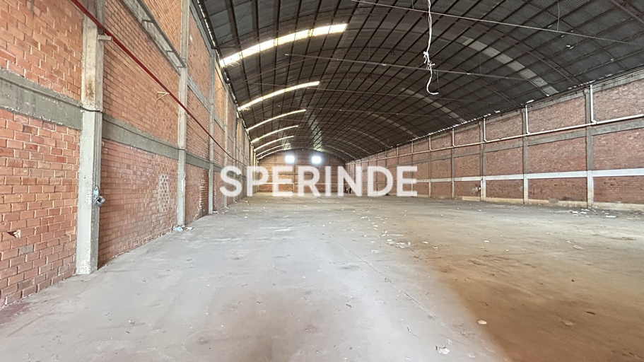 Depósito para alugar com 2.941m², 10 vagas no bairro Anchieta em Porto Alegre
