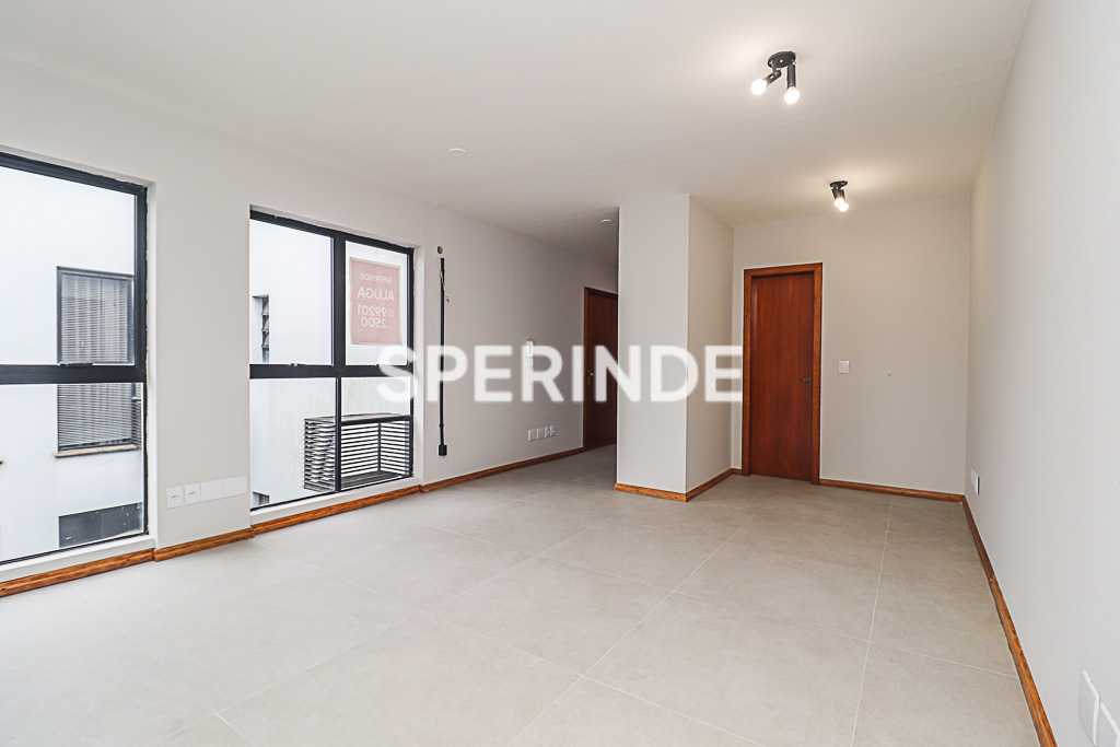 Sala para alugar com 34m², 1 vaga no bairro Petrópolis em Porto Alegre